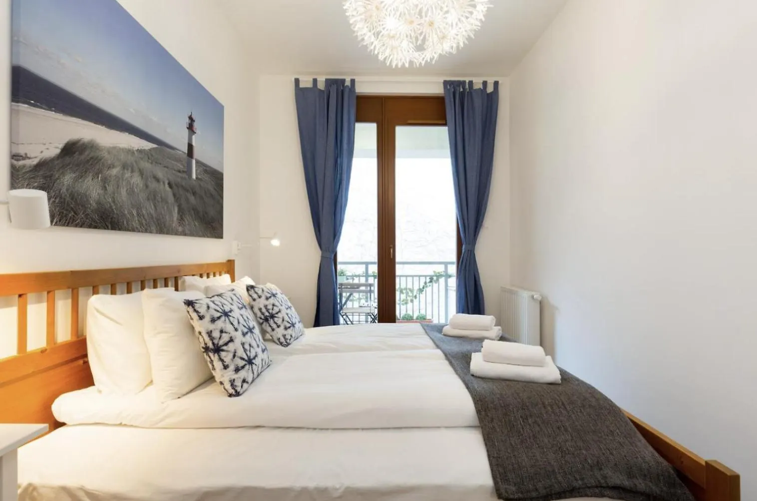 Kazinczy 3 Jewish Hq Bedroom + Living With Balcony Budapest
