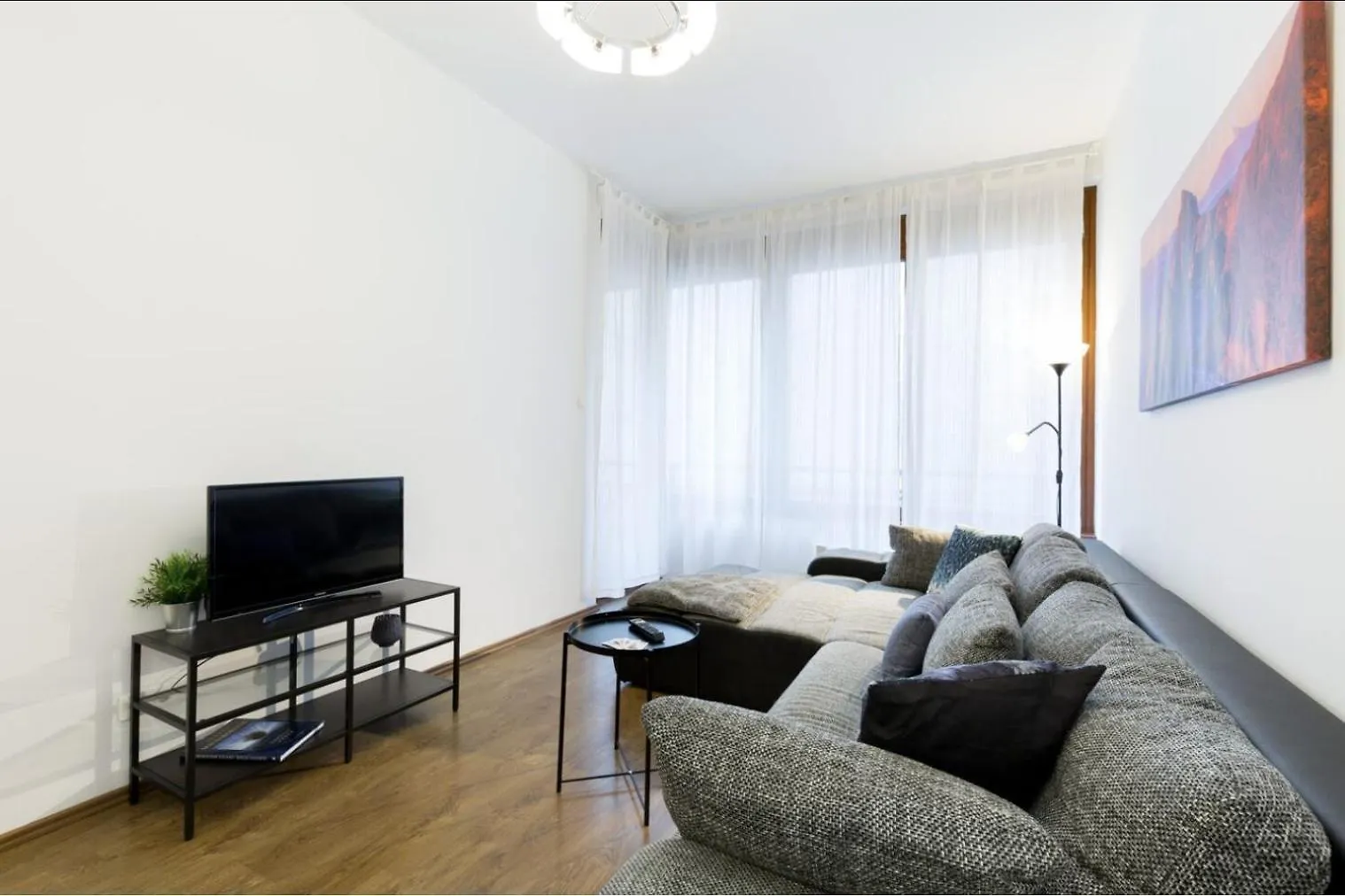 Apartment Kazinczy 3 Jewish Hq Bedroom + Living With Balcony Budapest